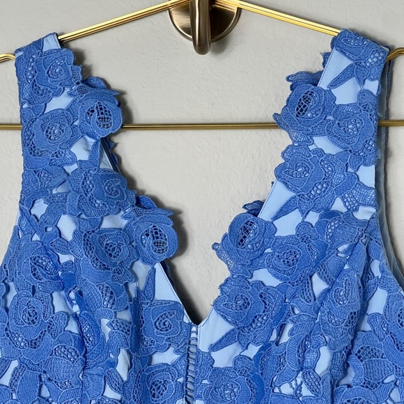 EUC Vineyard Vines 144th Kentucky Derby Lace Dress In Periwinkle, Size 00 - Picture 11 of 16